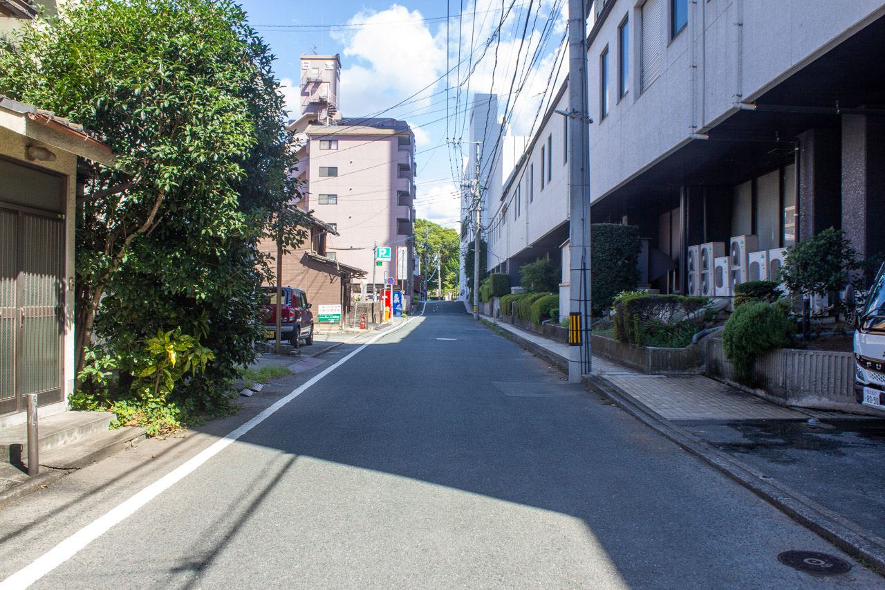 東阿弥陀寺町の通り