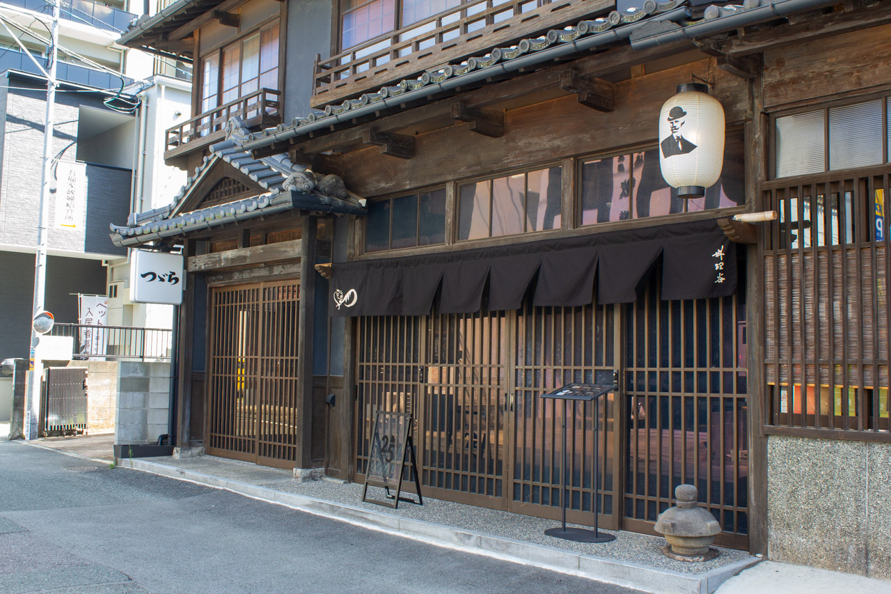 ニゴチーズケーキの店舗外観
