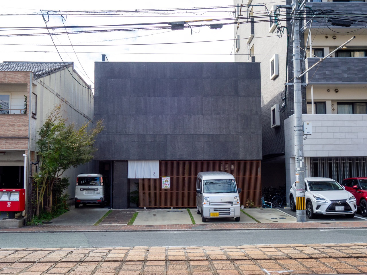 魚よしの店舗外観