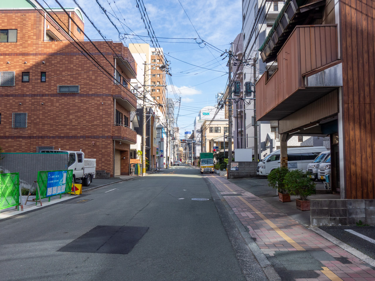 船場町二丁目と三丁目の境界